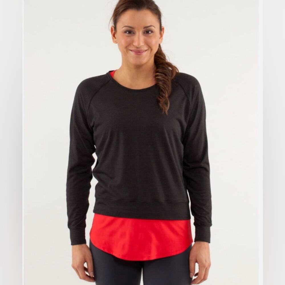 Lululemon techni-cool womens long sleeve black performance top L activewear